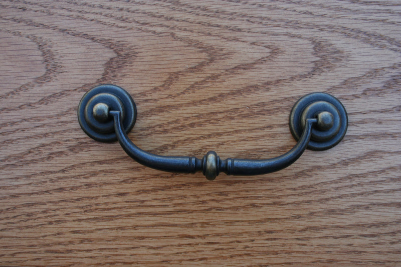 Traditional Antique-Style Drawer Pull